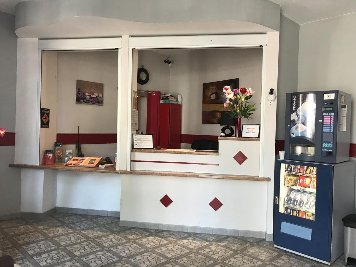 Au Royal Hotel 2*